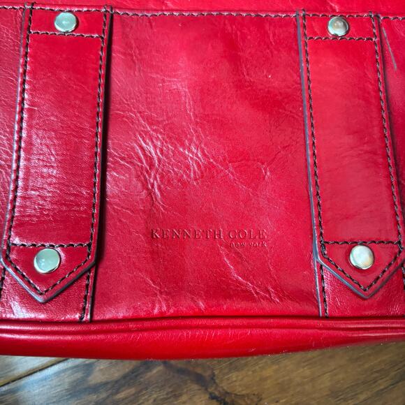 Kenneth Cole Red Leather Town Square Top Zip Shoulder Bag Buckle 90s Y2K - Picture 4 of 12